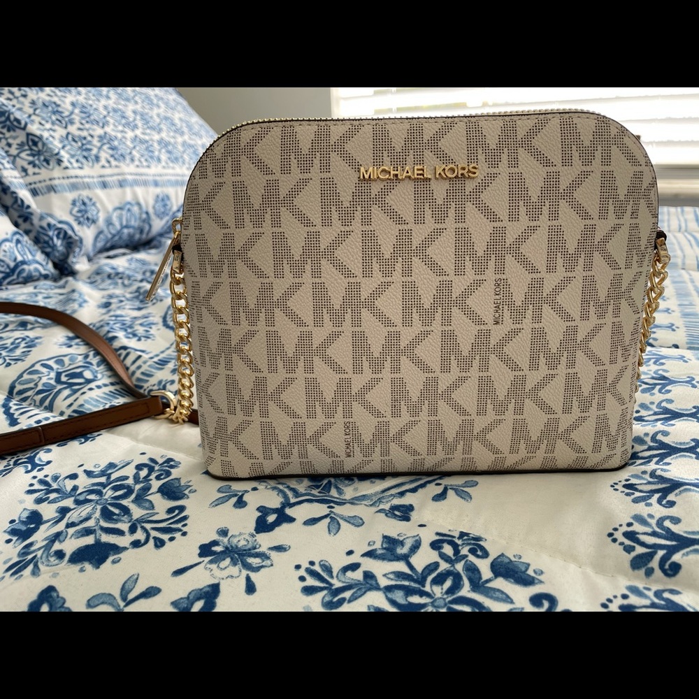 Michael Kors Cindy Dome Crossbody